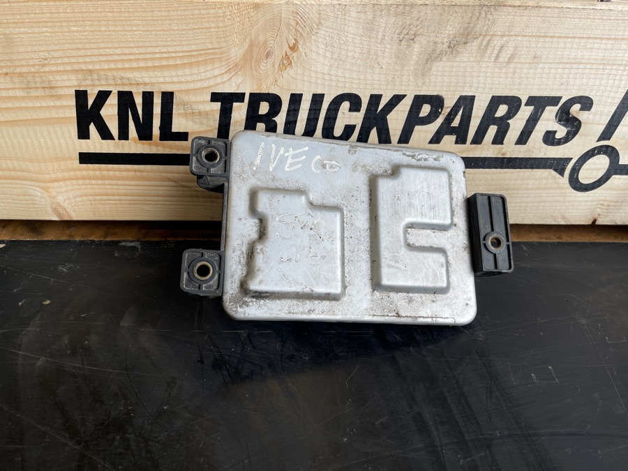 IVECO ECU CONTROL UNIT 504280977 - Système électrique pour Camion: photos 2 IVECO ECU CONTROL UNIT 504280977 - Système électrique pour Camion: photos 2