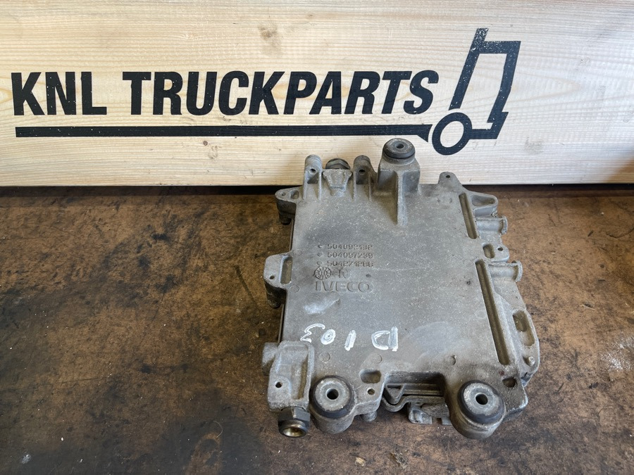 IVECO ENGINE ECU 504122542 - Système électrique pour Camion: photos 1 IVECO ENGINE ECU 504122542 - Système électrique pour Camion: photos 1