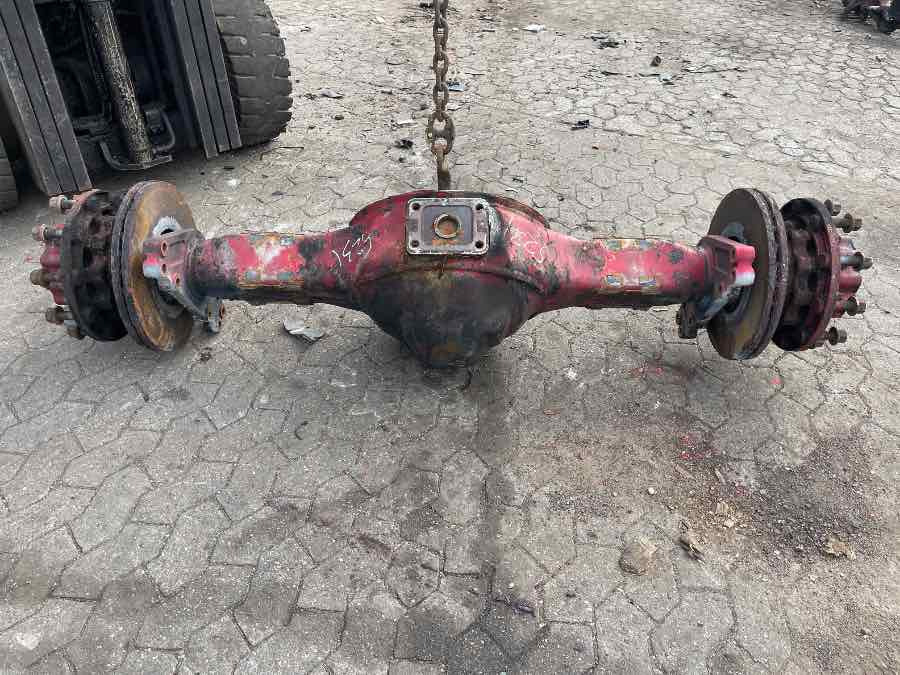 MAN REAR AXLE HY-1350-09 // 81.35401-5800 - Essieu et pièces pour Camion: photos 2 MAN REAR AXLE HY-1350-09 // 81.35401-5800 - Essieu et pièces pour Camion: photos 2