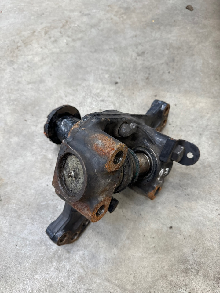 MAN STEERING KNUCKLE RIGHT 81.44201-6294 - Commande de gouvernail pour Camion: photos 1 MAN STEERING KNUCKLE RIGHT 81.44201-6294 - Commande de gouvernail pour Camion: photos 1