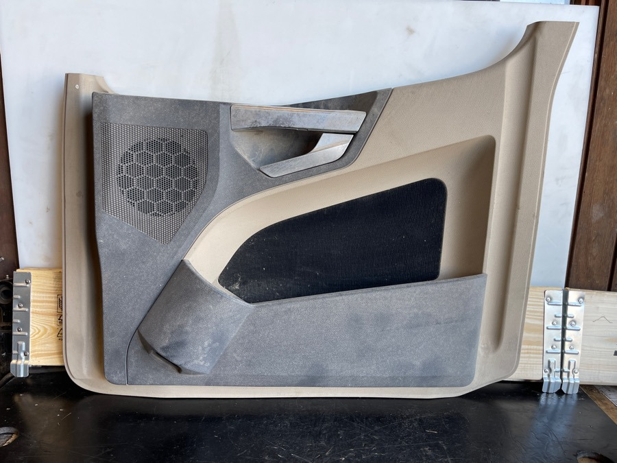 MERCEDES DOOR PANEL A9607271478 - Cabine et intérieur pour Camion: photos 2 MERCEDES DOOR PANEL A9607271478 - Cabine et intérieur pour Camion: photos 2