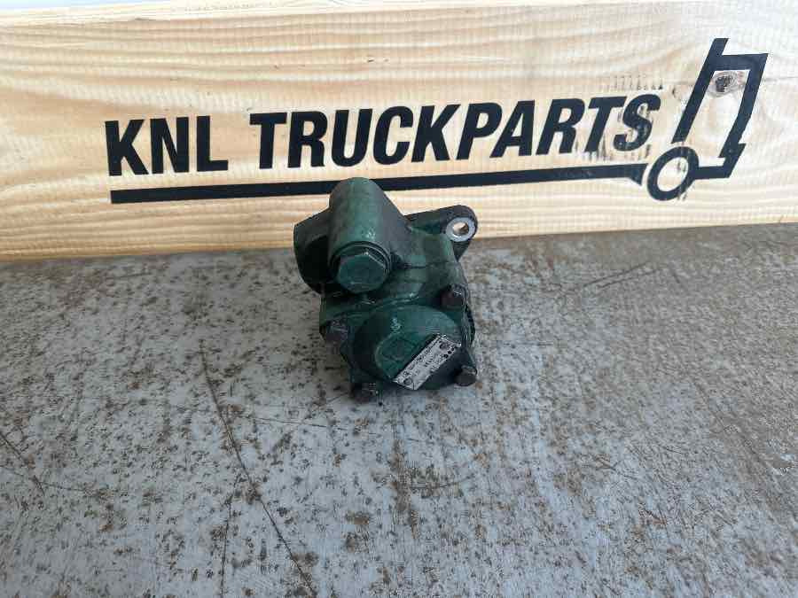 RENAULT STEERING PUMP 5010600495 - Commande de gouvernail pour Camion: photos 2 RENAULT STEERING PUMP 5010600495 - Commande de gouvernail pour Camion: photos 2