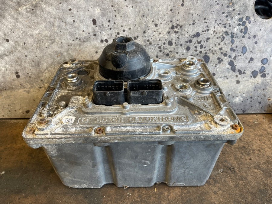 SCANIA ADBLUE PUMP 1884225 - Système de carburant pour Camion: photos 1 SCANIA ADBLUE PUMP 1884225 - Système de carburant pour Camion: photos 1