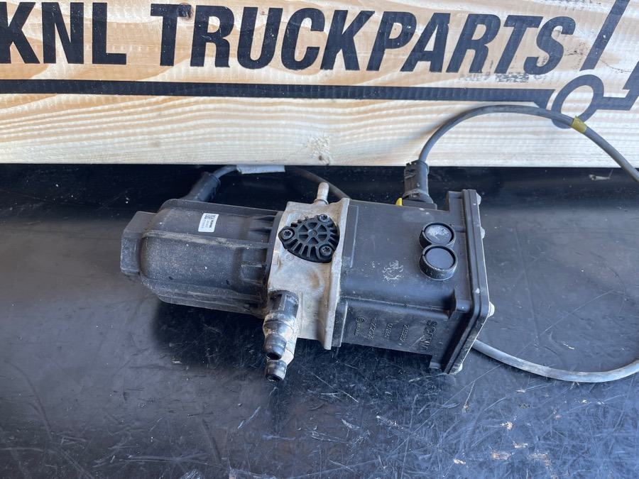 Système de carburant pour Camion SCANIA ADBLUE PUMP 2655852: photos 1