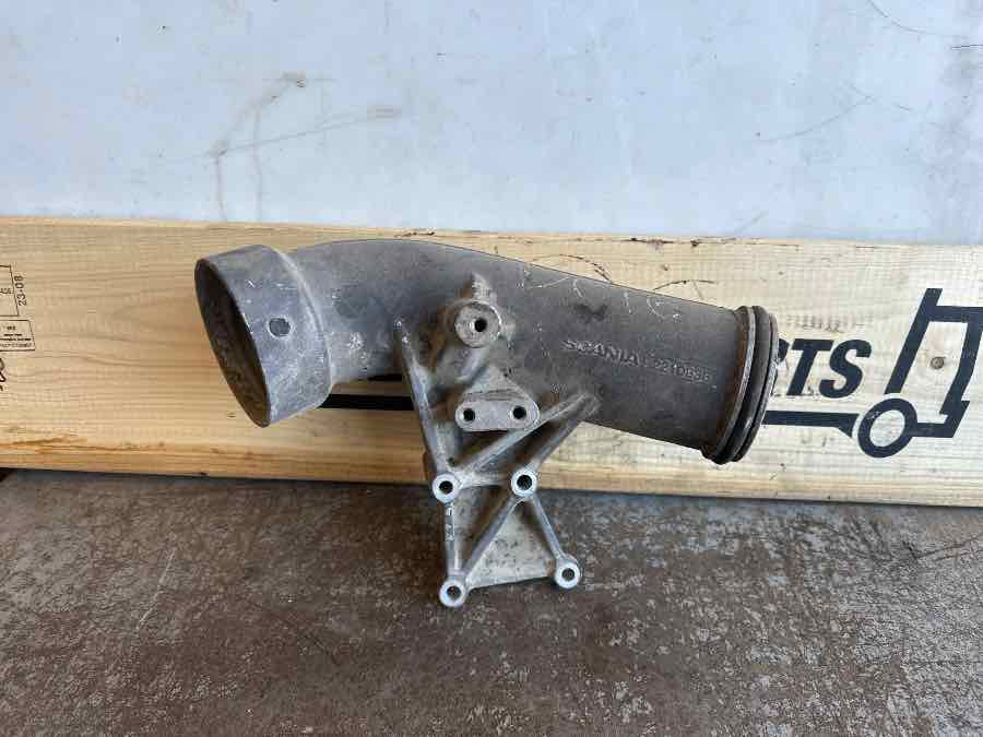 SCANIA AIR PIPE 2210838 - Tuyau d'admission d'air pour Camion: photos 2 SCANIA AIR PIPE 2210838 - Tuyau d'admission d'air pour Camion: photos 2