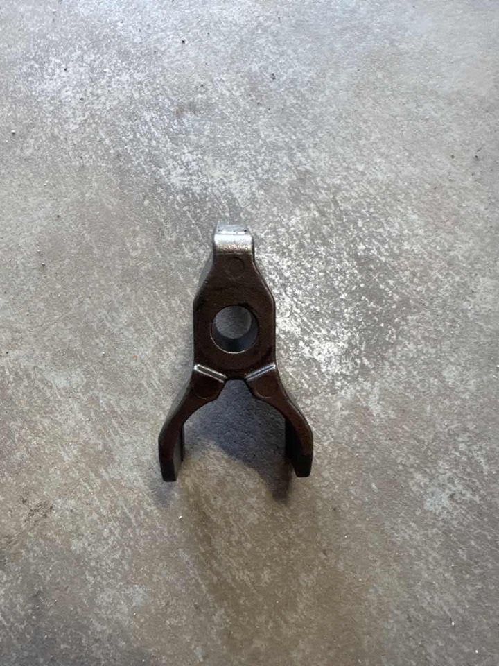 SCANIA BRACKET 1743969 - Frame/ Châssis pour Camion: photos 2 SCANIA BRACKET 1743969 - Frame/ Châssis pour Camion: photos 2