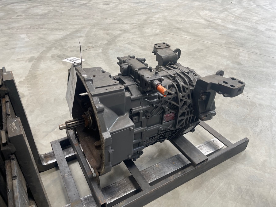 SCANIA G670 - Boîte de vitesse pour Camion: photos 1 SCANIA G670 - Boîte de vitesse pour Camion: photos 1