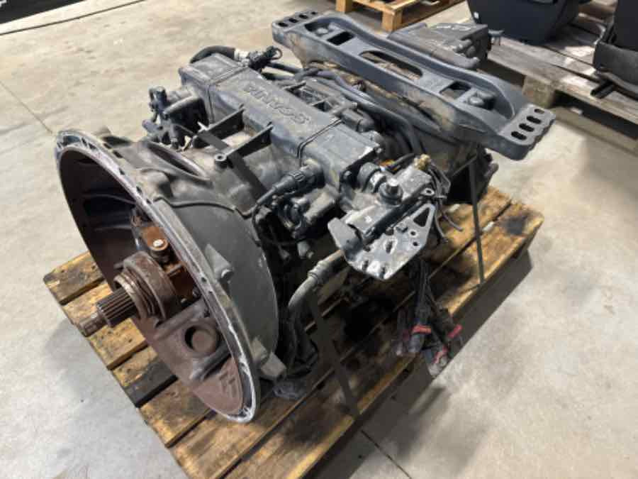 SCANIA GEARBOX GRSO925 MANUEL // 2866754 - Boîte de vitesse pour Camion: photos 3 SCANIA GEARBOX GRSO925 MANUEL // 2866754 - Boîte de vitesse pour Camion: photos 3