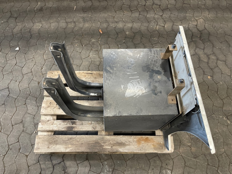SCANIA R650 SIDE SKAB - Frame/ Châssis pour Camion: photos 3 SCANIA R650 SIDE SKAB - Frame/ Châssis pour Camion: photos 3