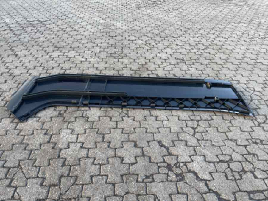 SCANIA SIDE AIR DEFLECTOR 2978955 2588096 - Cabine pour Camion: photos 2 SCANIA SIDE AIR DEFLECTOR 2978955 2588096 - Cabine pour Camion: photos 2