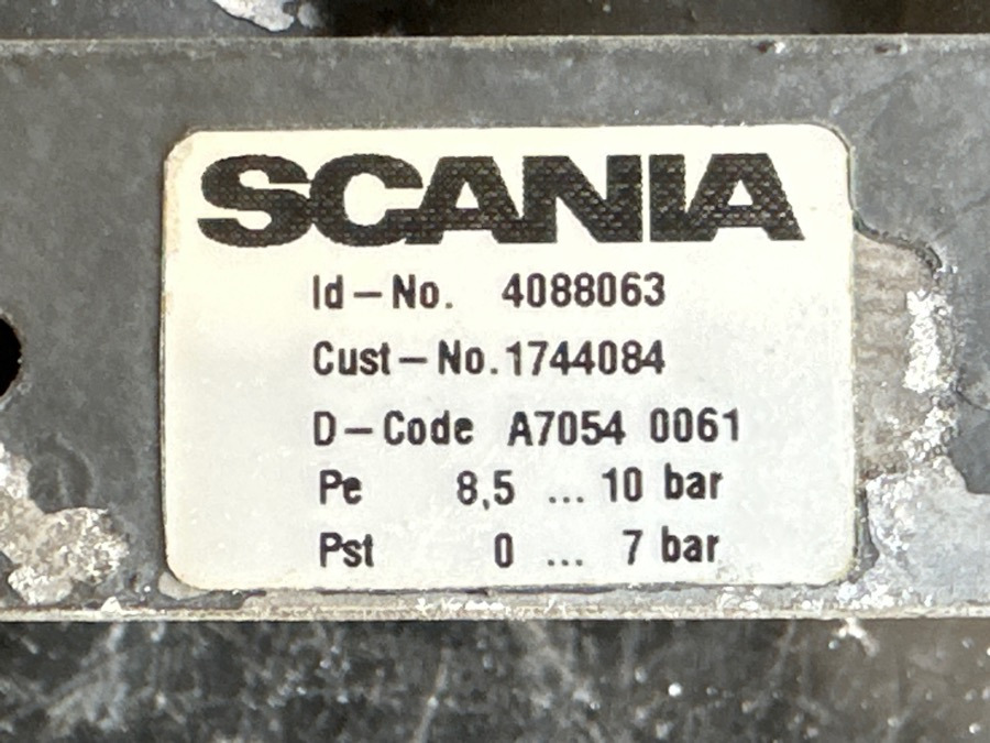 SCANIA V107 VALVE BLOCK 1744084 - Valve de frein pour Camion: photos 3 SCANIA V107 VALVE BLOCK 1744084 - Valve de frein pour Camion: photos 3