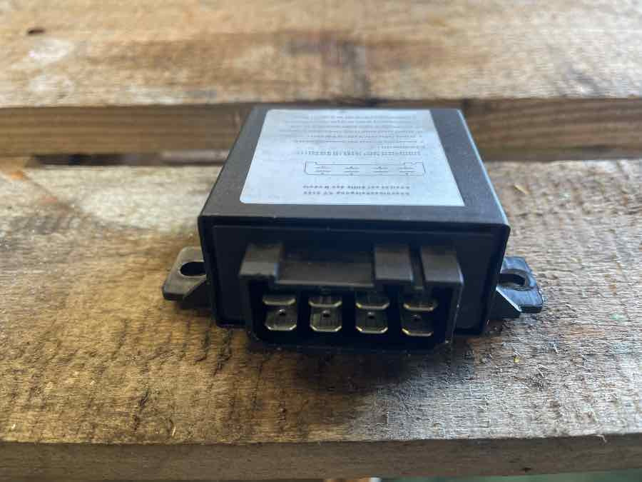 SETRA / MERCEDES LIGHT ECU A0068203726 - Bloc de gestion pour Bus: photos 1 SETRA / MERCEDES LIGHT ECU A0068203726 - Bloc de gestion pour Bus: photos 1