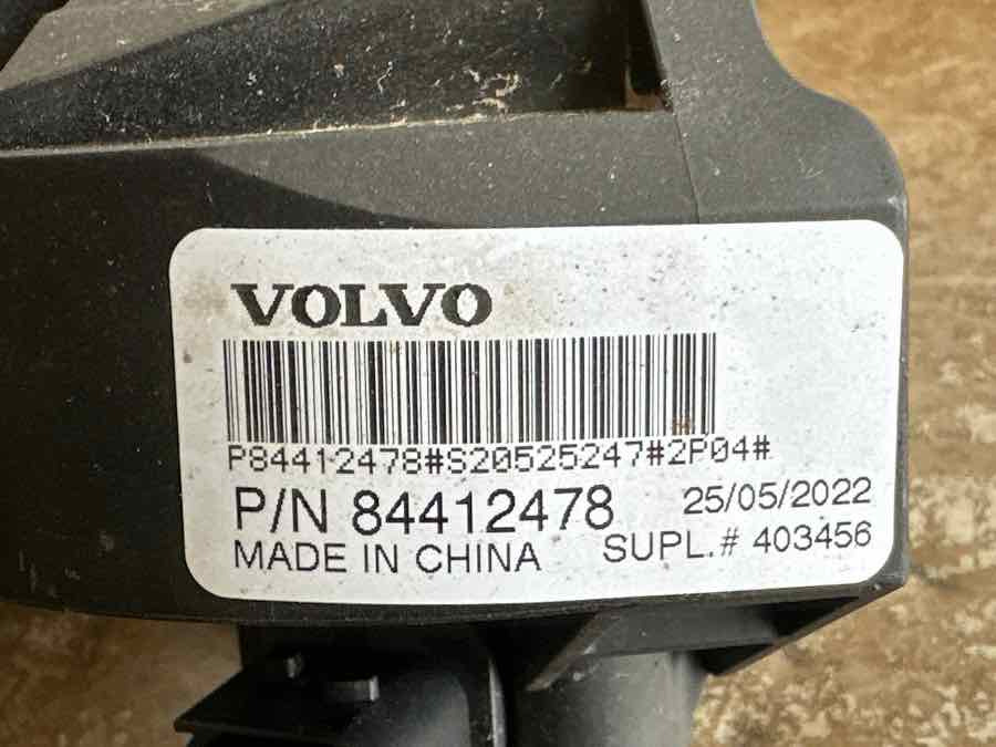 VOLVO SPEEDER PEDAL 84412478 - Cabine et intérieur pour Camion: photos 3 VOLVO SPEEDER PEDAL 84412478 - Cabine et intérieur pour Camion: photos 3
