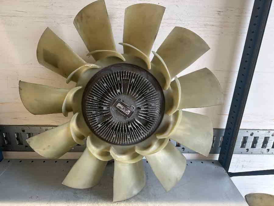 VOLVO VISKOS FAN 20832823 - Système de refroidissement pour Camion: photos 1 VOLVO VISKOS FAN 20832823 - Système de refroidissement pour Camion: photos 1