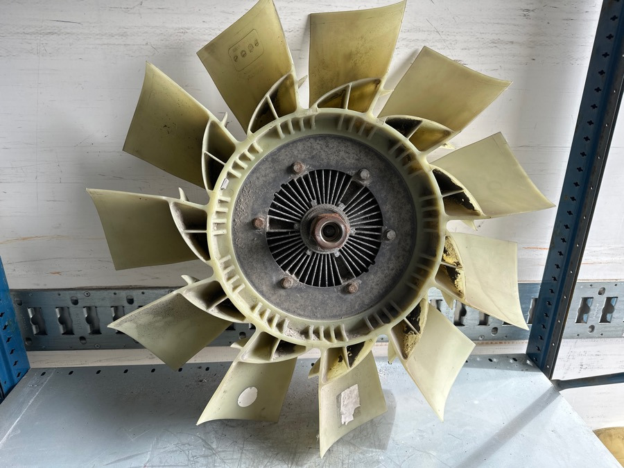 VOLVO VISKOS FAN 20832823 - Système de refroidissement pour Camion: photos 3 VOLVO VISKOS FAN 20832823 - Système de refroidissement pour Camion: photos 3