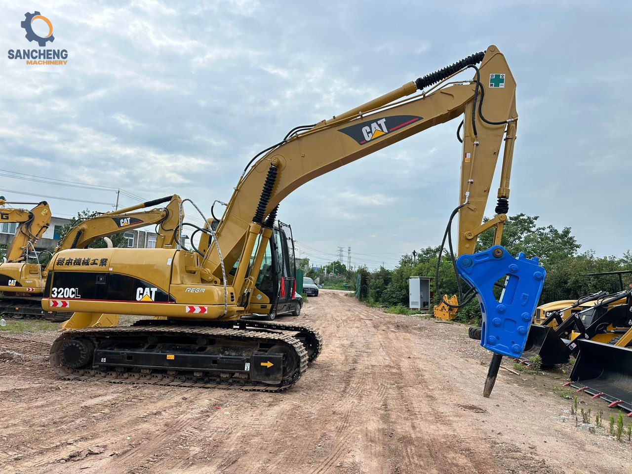 CAT 320CL - Pelle sur chenille: photos 1 CAT 320CL - Pelle sur chenille: photos 1