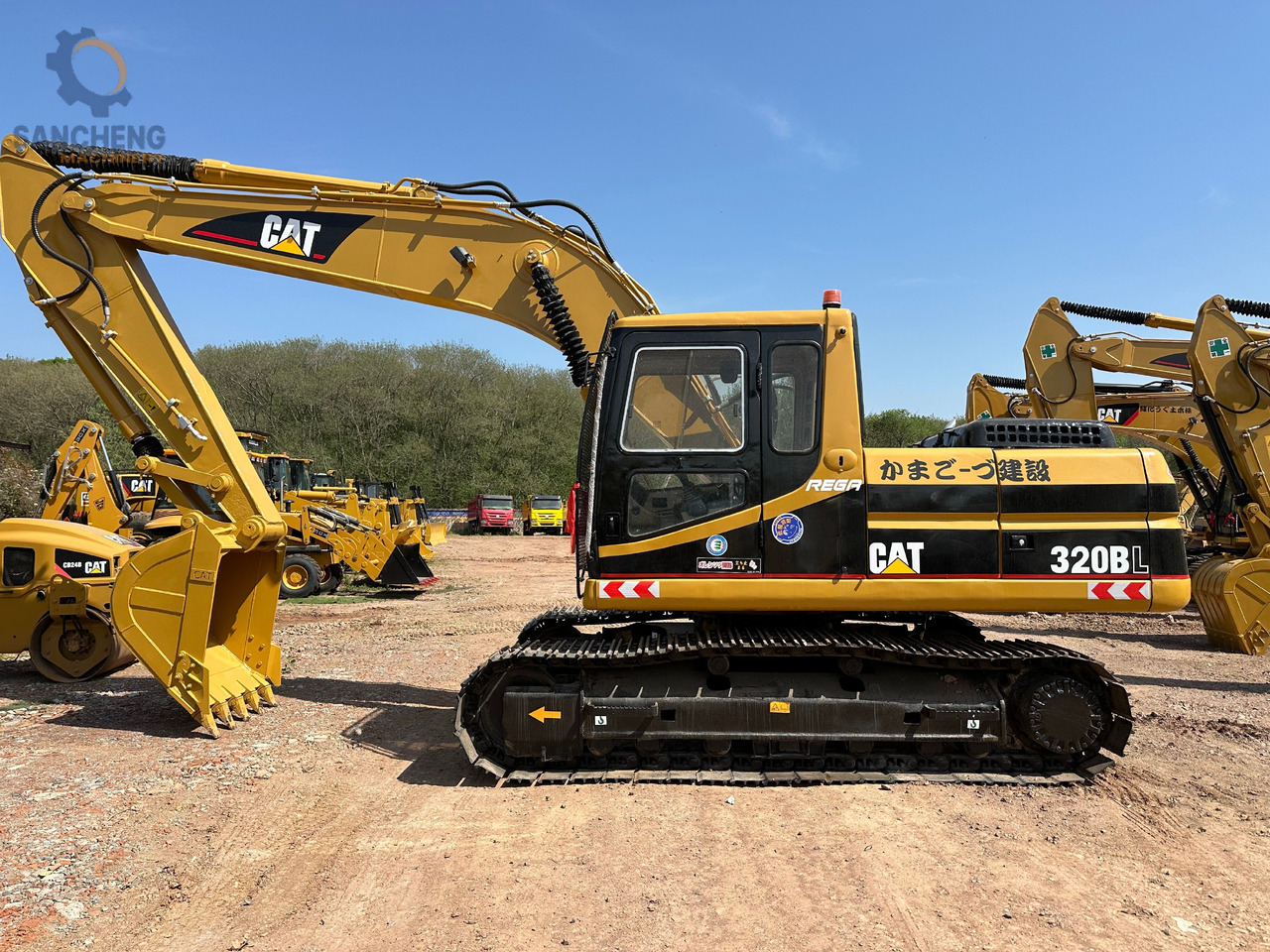 CATERPILLAR 320BL - Pelle sur chenille: photos 1 CATERPILLAR 320BL - Pelle sur chenille: photos 1
