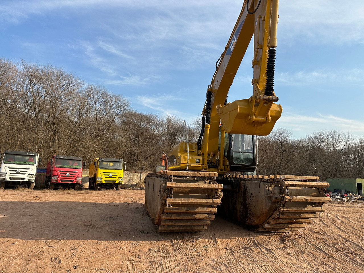 CATERPILLAR 320CL - Excavatrice amphibie: photos 2 CATERPILLAR 320CL - Excavatrice amphibie: photos 2