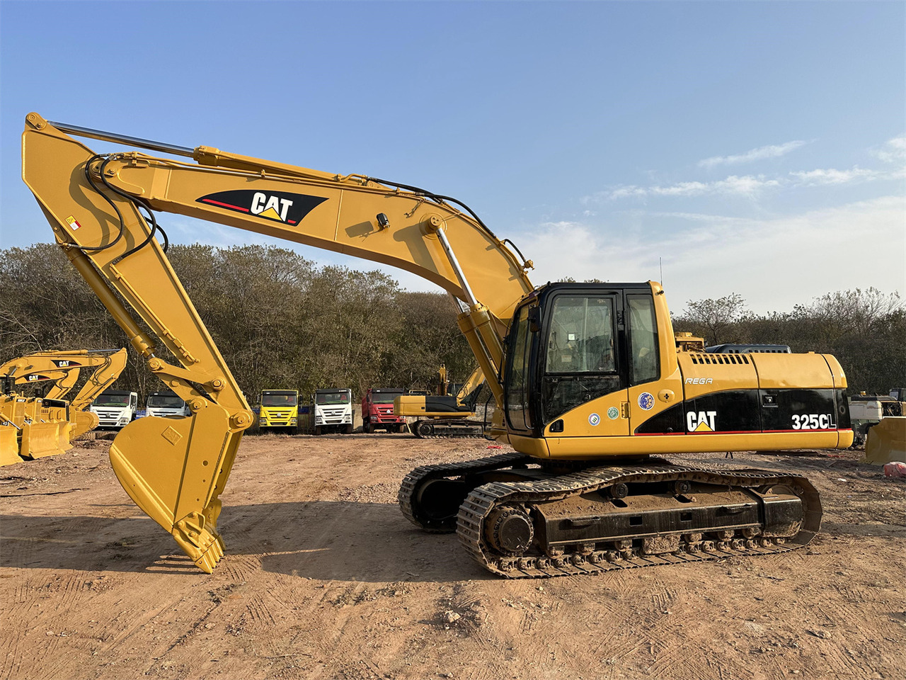 CATERPILLAR 325C - Pelle sur chenille: photos 5 CATERPILLAR 325C - Pelle sur chenille: photos 5
