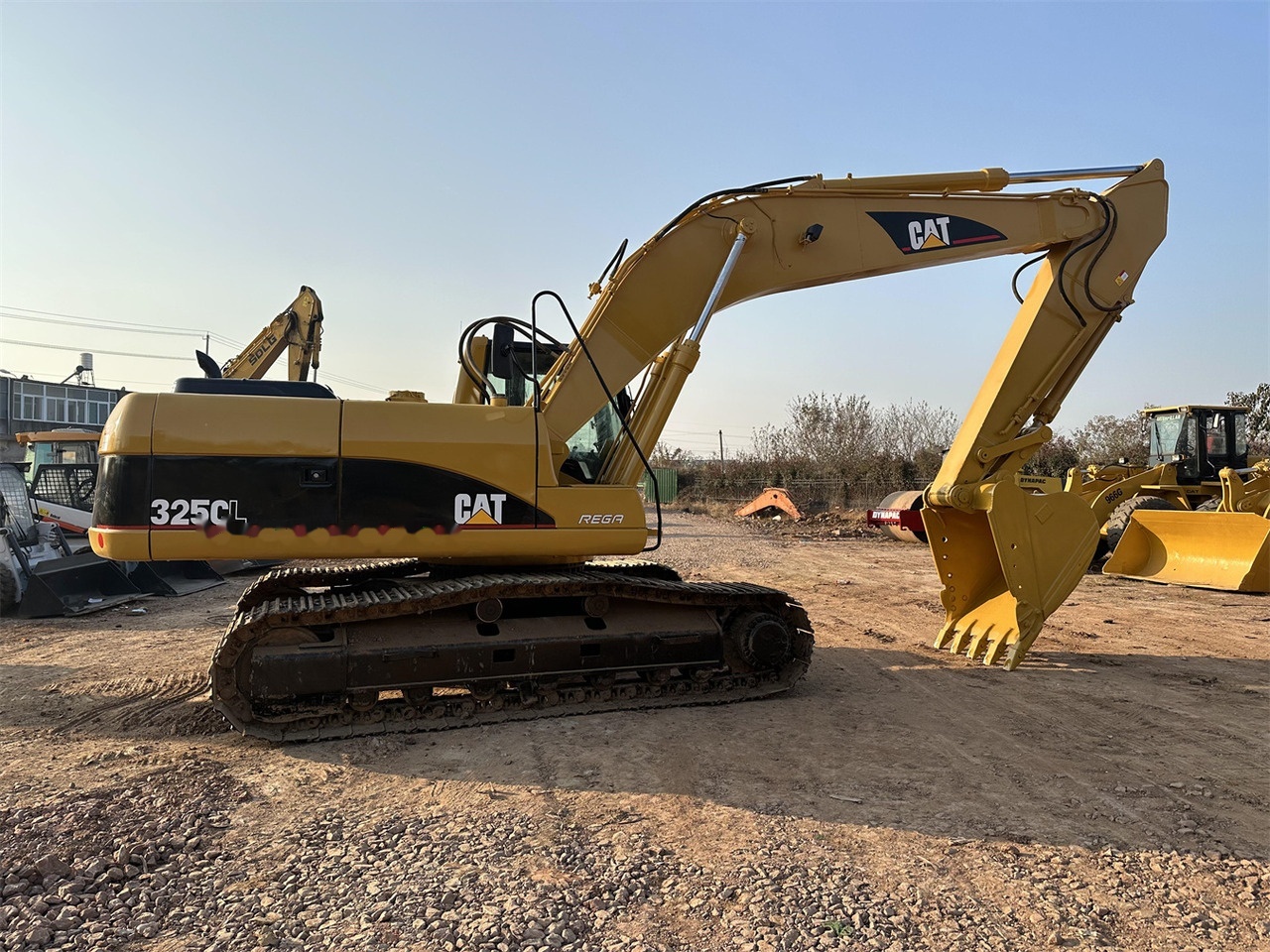 CATERPILLAR 325CL - Pelle sur chenille: photos 5 CATERPILLAR 325CL - Pelle sur chenille: photos 5