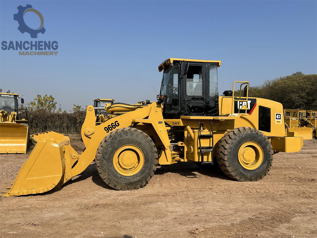 CATERPILLAR 966G - Chargeuse sur pneus: photos 4 CATERPILLAR 966G - Chargeuse sur pneus: photos 4