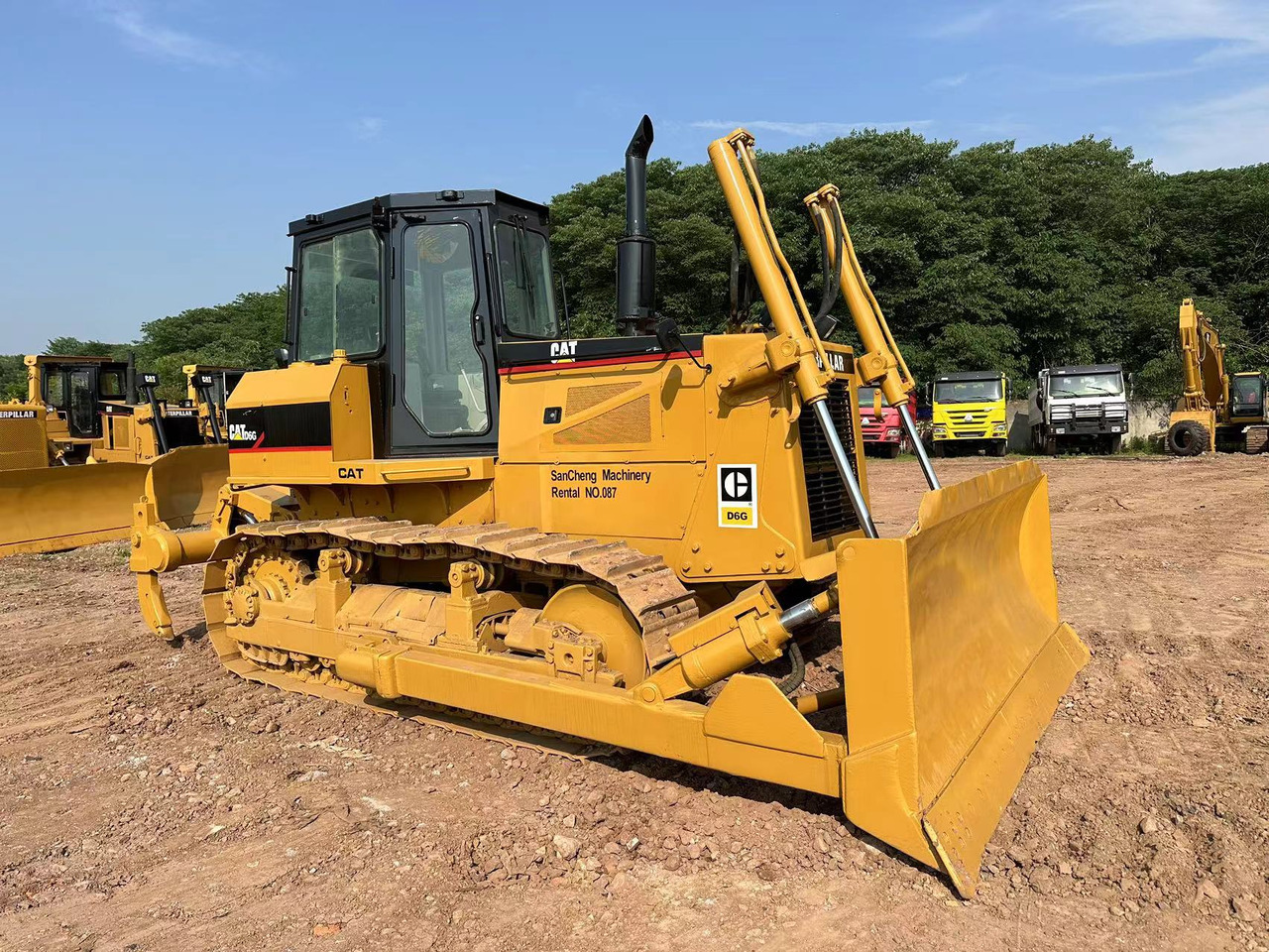 CATERPILLAR D6G Crawler Bulldozer - Bulldozer: photos 2 CATERPILLAR D6G Crawler Bulldozer - Bulldozer: photos 2