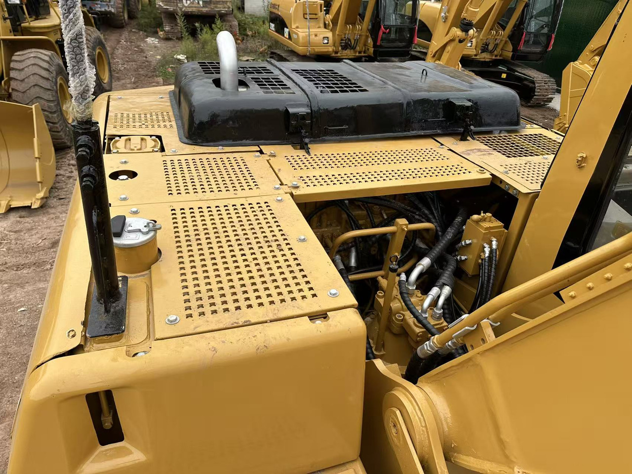 Pelle Caterpillar 320BL excavator: photos 6 Pelle Caterpillar 320BL excavator: photos 6