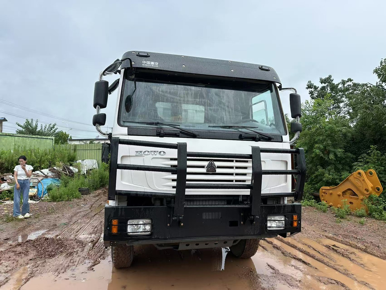 HOWO 371hp - Camion benne: photos 2 HOWO 371hp - Camion benne: photos 2