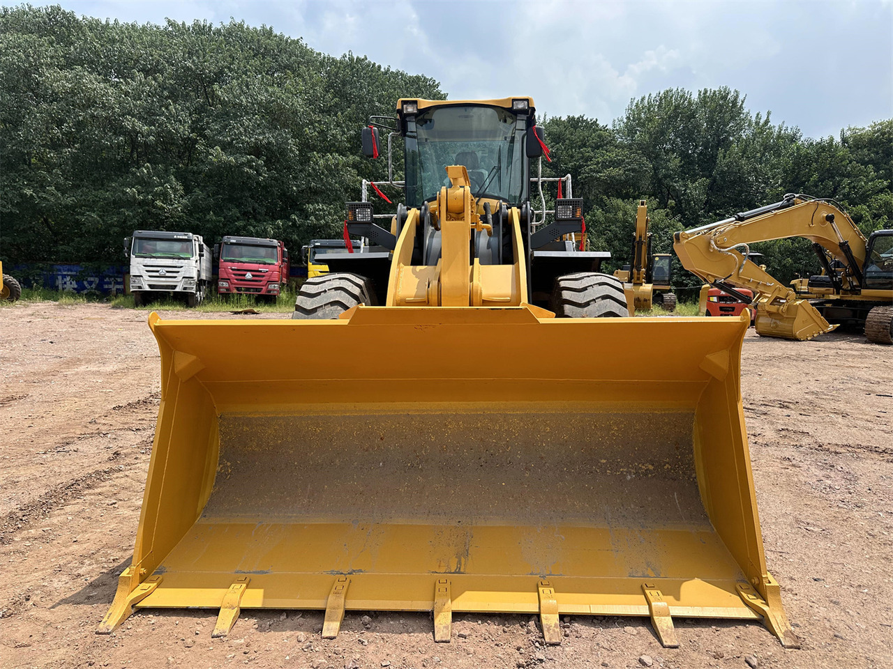 SDLG L956F Wheel loader - Chargeuse sur pneus: photos 4 SDLG L956F Wheel loader - Chargeuse sur pneus: photos 4