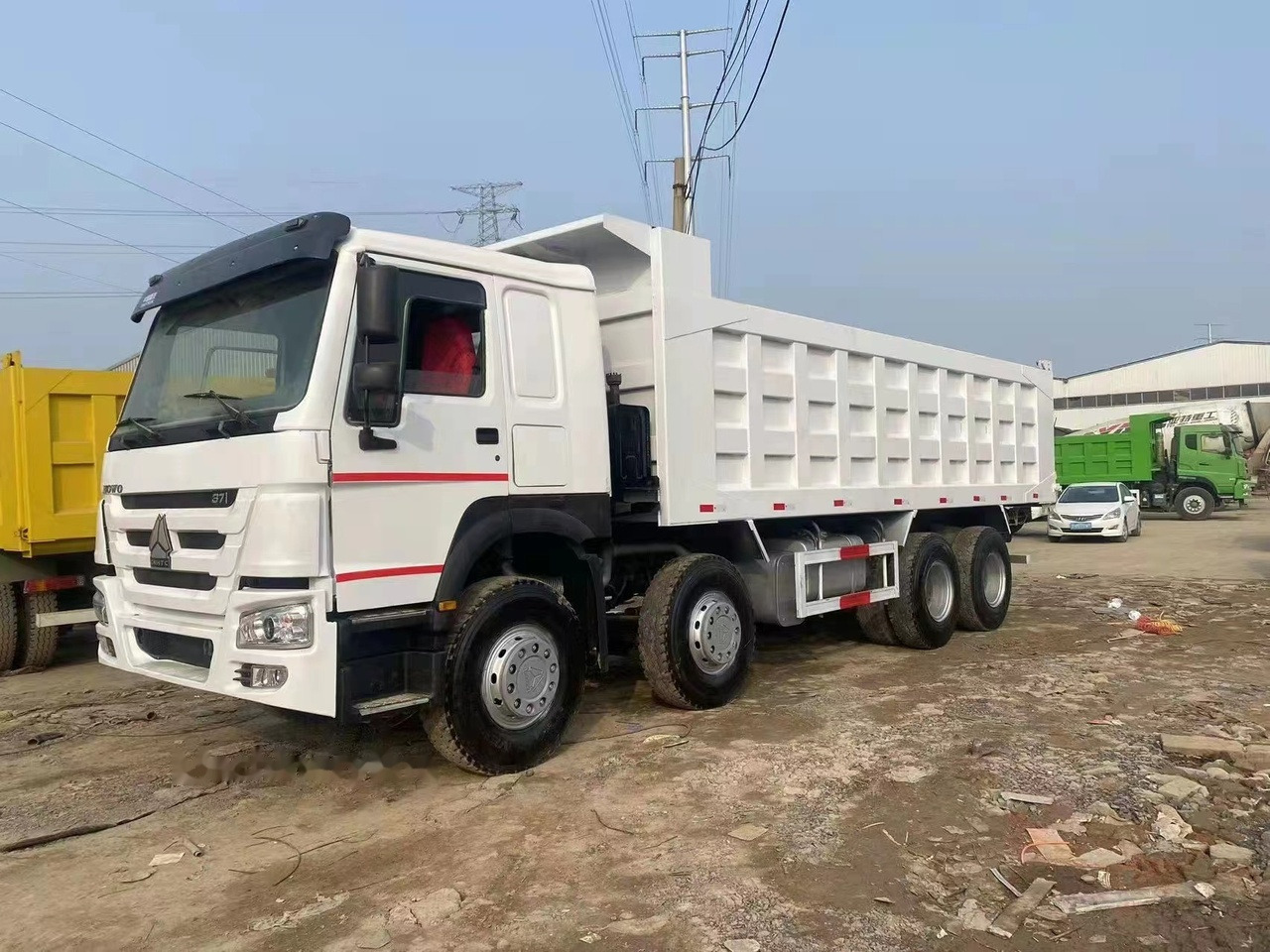 SINOTRUK HOWO 371 Tipper truck - Camion benne: photos 2 SINOTRUK HOWO 371 Tipper truck - Camion benne: photos 2