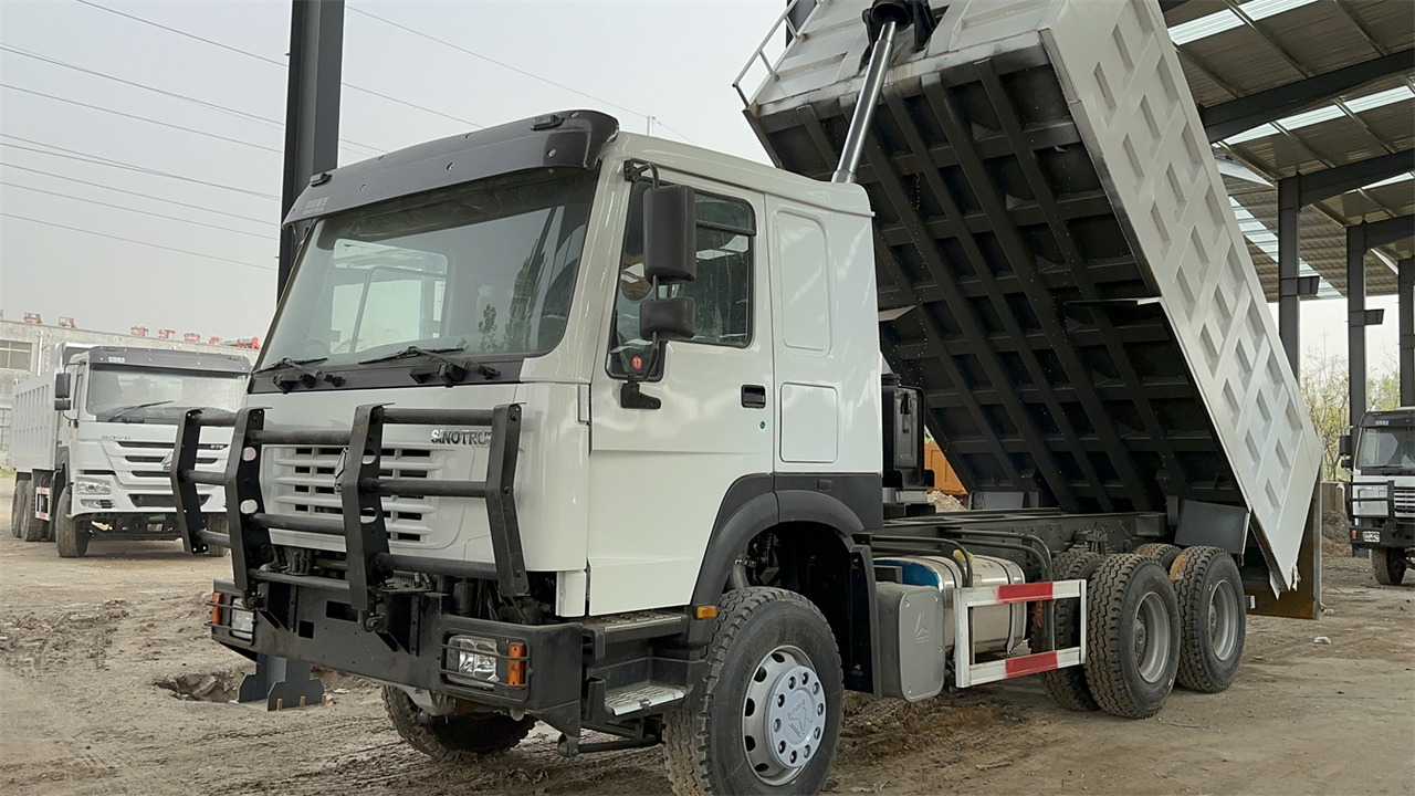 SINOTRUK HOWO Dump truck 371 6x4 - Camion benne: photos 3 SINOTRUK HOWO Dump truck 371 6x4 - Camion benne: photos 3