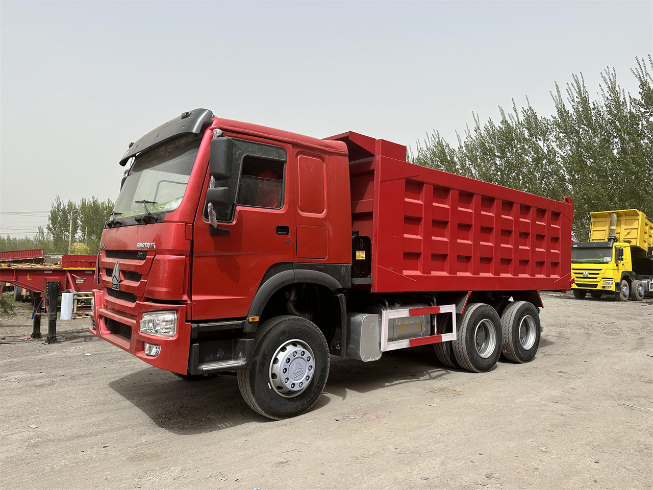 SINOTRUK Howo Dump truck 371 - Camion benne: photos 2 SINOTRUK Howo Dump truck 371 - Camion benne: photos 2