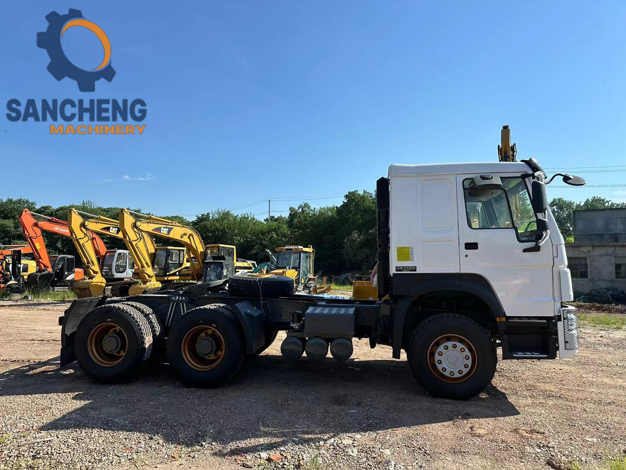 SINOTRUK HOWO Truck Head 371hp 6x4 - Tracteur routier: photos 1 SINOTRUK HOWO Truck Head 371hp 6x4 - Tracteur routier: photos 1