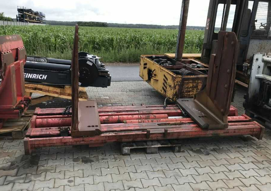 Auramo P-800LE - Pinces pour Chariot élévateur: photos 3 Auramo P-800LE - Pinces pour Chariot élévateur: photos 3