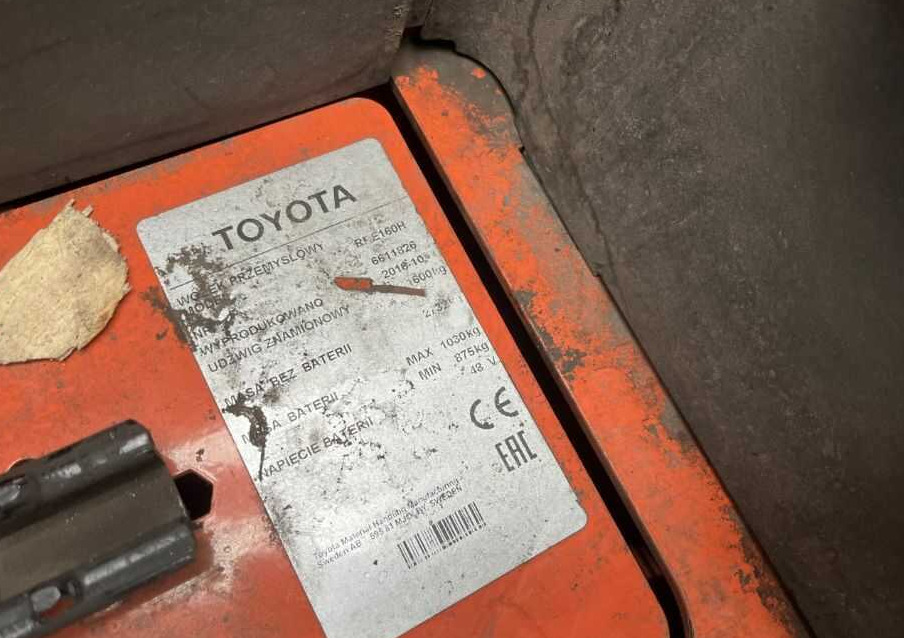 BT RRE140H - Chariot à mât rétractable: photos 4 BT RRE140H - Chariot à mât rétractable: photos 4