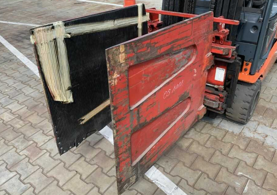 Bolzoni KS08CF5A, Kartonklammer - Pinces pour Matériel de manutention: photos 4 Bolzoni KS08CF5A, Kartonklammer - Pinces pour Matériel de manutention: photos 4