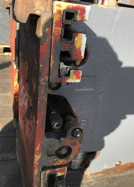 Cascade 55-D-CC-50XQ, Kartonklammer - Pinces pour Matériel de manutention: photos 2 Cascade 55-D-CC-50XQ, Kartonklammer - Pinces pour Matériel de manutention: photos 2