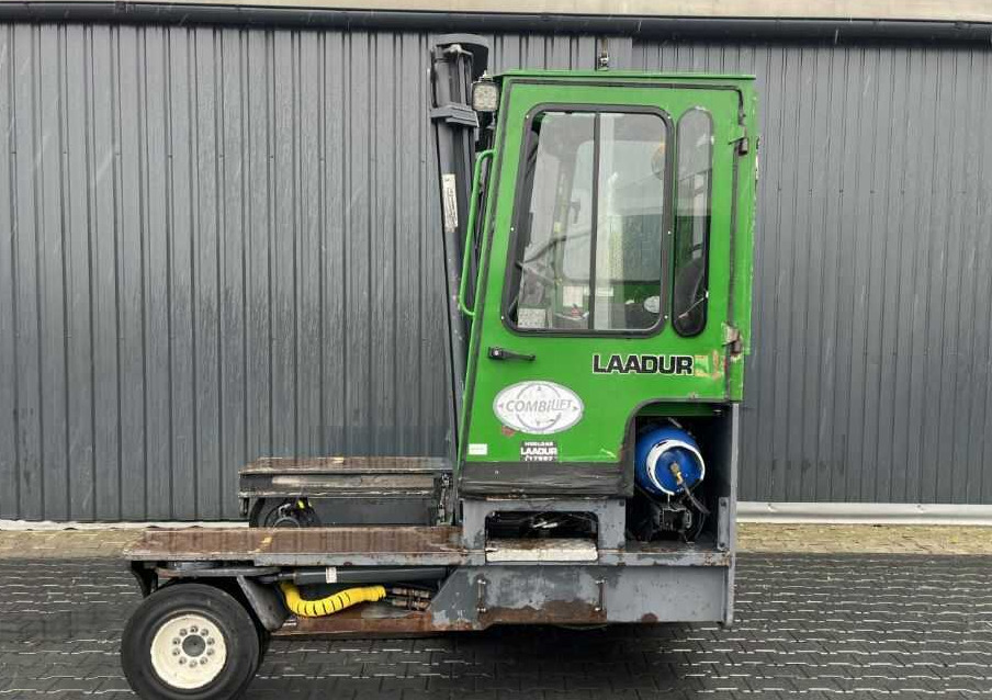 Combilift C5000XL - Chariot latéral: photos 2 Combilift C5000XL - Chariot latéral: photos 2