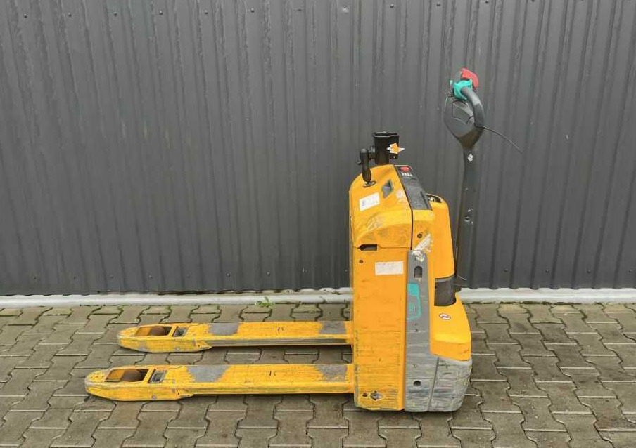 Jungheinrich EJE114 - Transpalette: photos 2 Jungheinrich EJE114 - Transpalette: photos 2