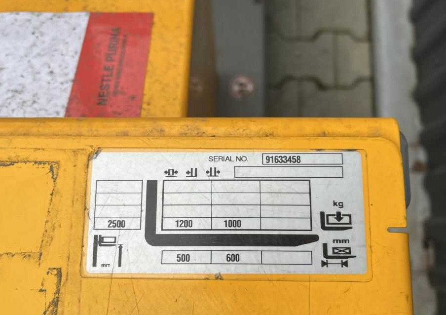 Jungheinrich EJG112 - Gerbeur: photos 5 Jungheinrich EJG112 - Gerbeur: photos 5