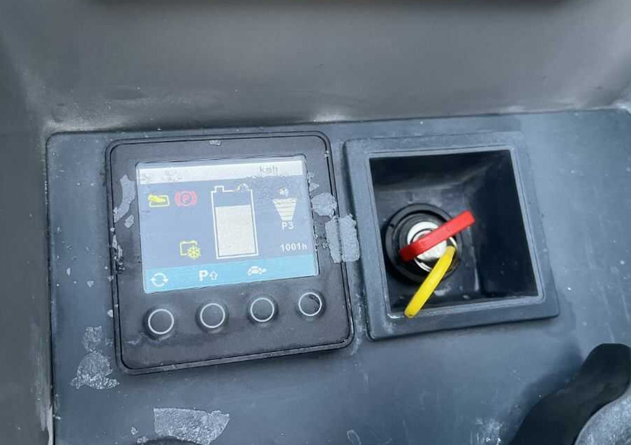 Jungheinrich EKM202 - Préparateur de commandes: photos 5 Jungheinrich EKM202 - Préparateur de commandes: photos 5