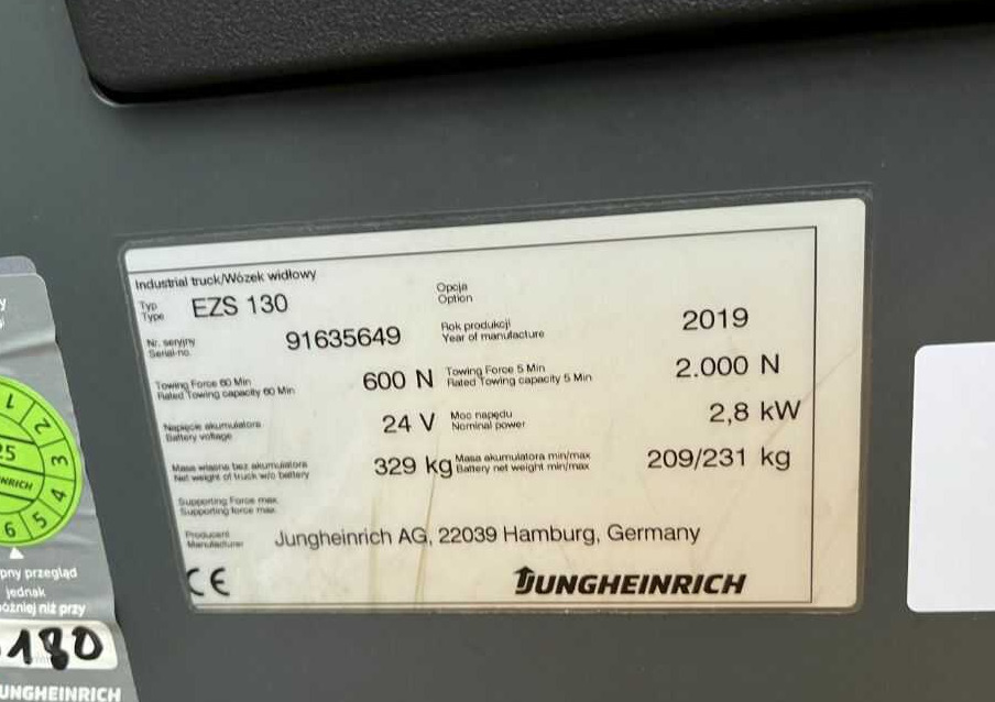 Jungheinrich EZS130 - Chariot tracteur: photos 4 Jungheinrich EZS130 - Chariot tracteur: photos 4