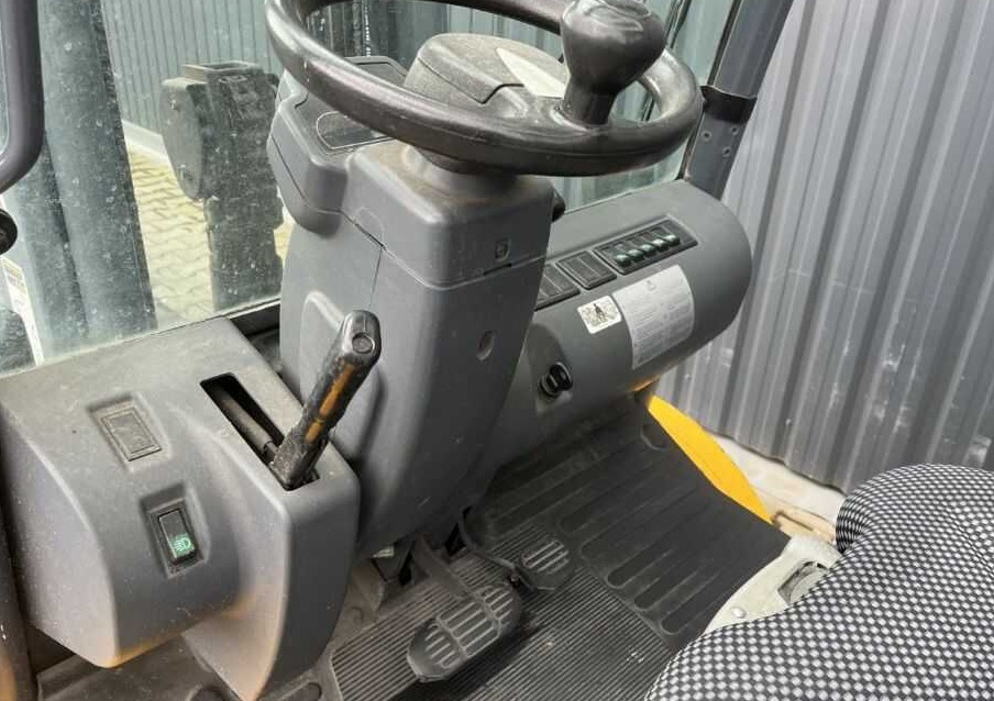 Crédit-bail de  Jungheinrich TFG425 Jungheinrich TFG425: photos 8