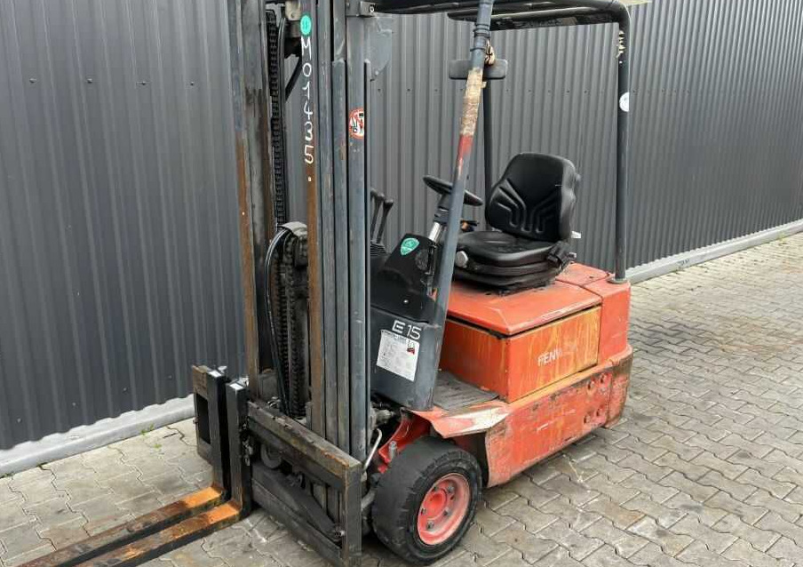 Linde E15 - Chariot élévateur électrique: photos 1 Linde E15 - Chariot élévateur électrique: photos 1