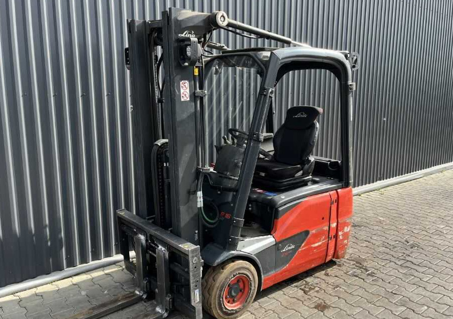 Linde E16-02 - Chariot élévateur électrique: photos 1 Linde E16-02 - Chariot élévateur électrique: photos 1