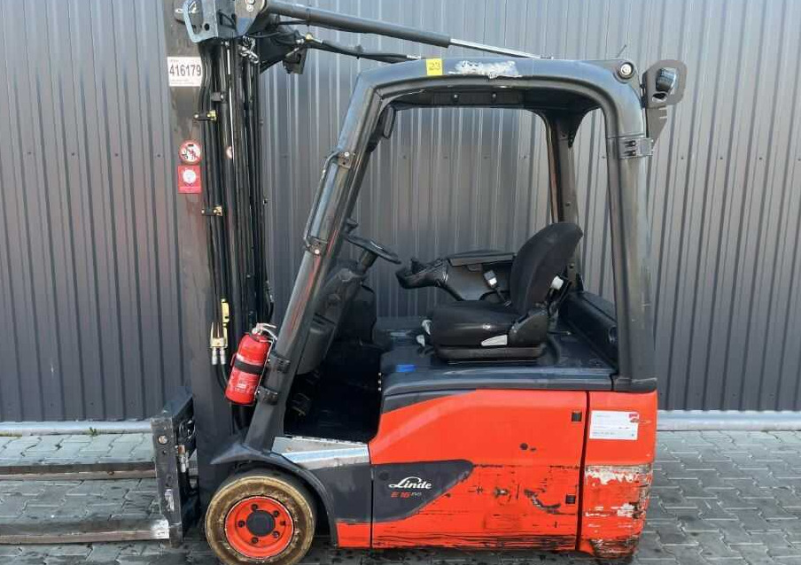Linde E16-02 - Chariot élévateur électrique: photos 2 Linde E16-02 - Chariot élévateur électrique: photos 2