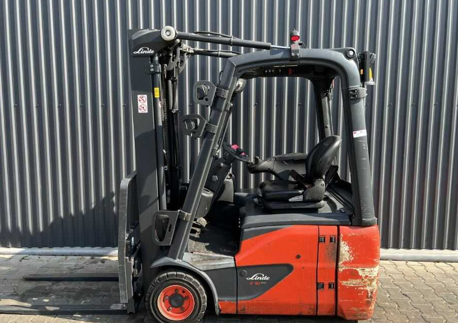 Linde E16C-02 - Chariot élévateur électrique: photos 2 Linde E16C-02 - Chariot élévateur électrique: photos 2