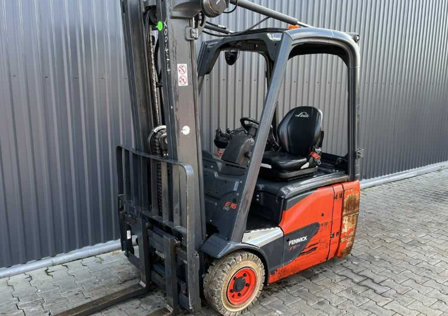 Linde E16C-02 - Chariot élévateur électrique: photos 1 Linde E16C-02 - Chariot élévateur électrique: photos 1