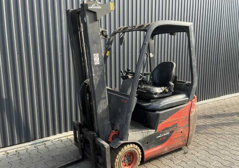 Linde E16C - Chariot élévateur électrique: photos 1 Linde E16C - Chariot élévateur électrique: photos 1