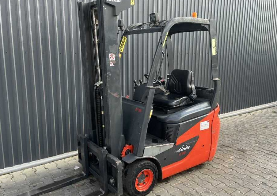 Linde E16C - Chariot élévateur électrique: photos 1 Linde E16C - Chariot élévateur électrique: photos 1